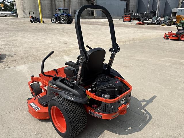 Image of Kubota Z422 equipment image 2