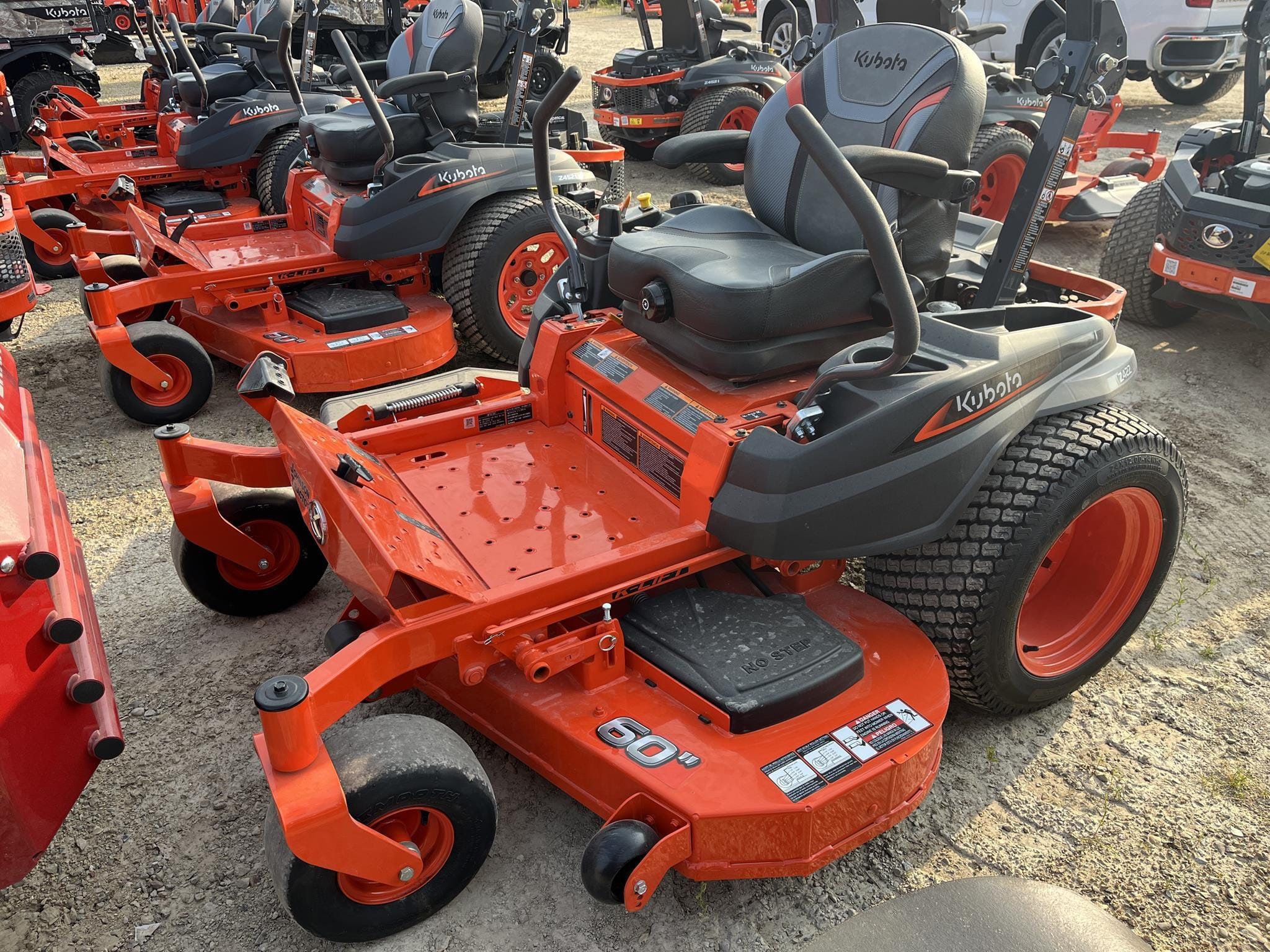 Main image Kubota Z422