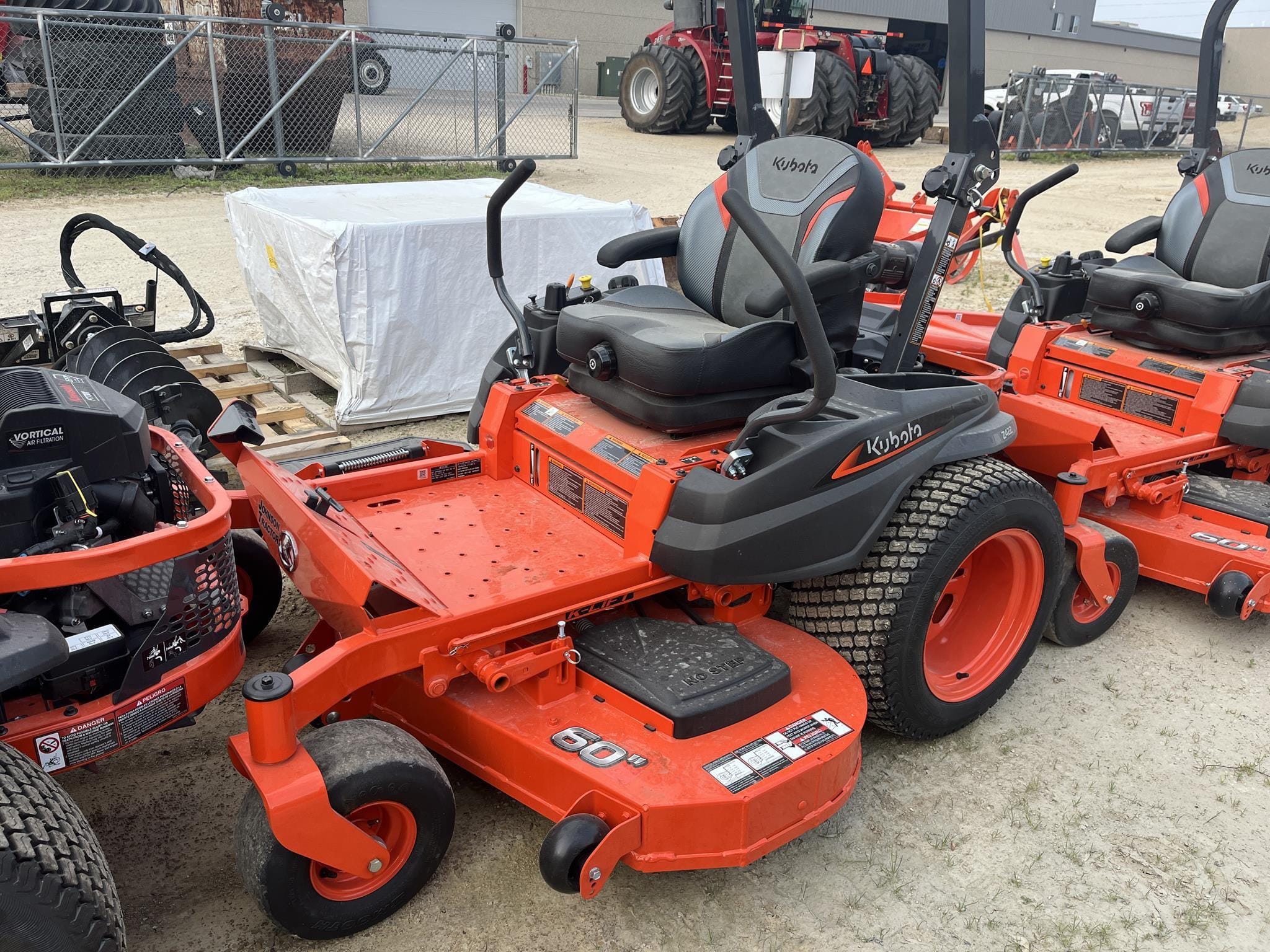 2025 Kubota Z422KWTNC-60 Equipment Image0