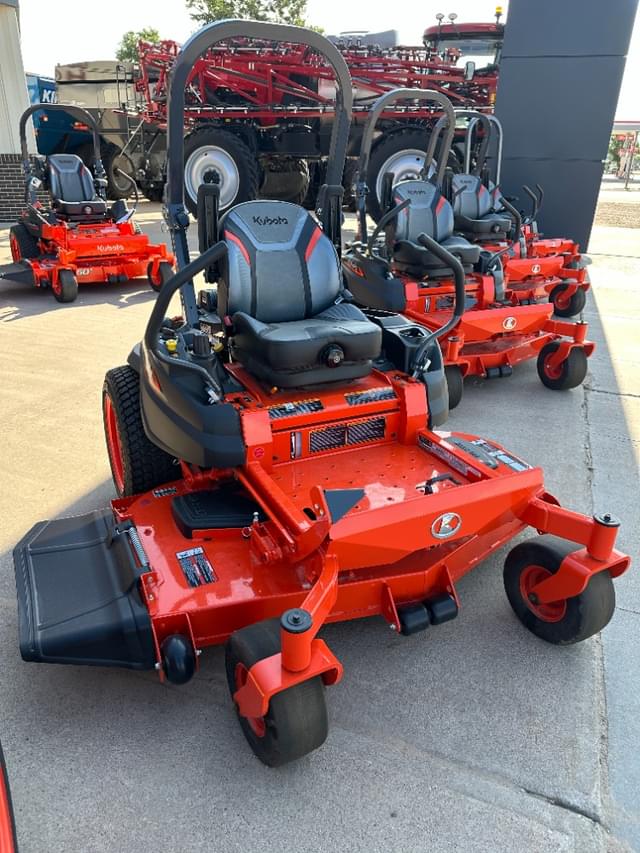 Image of Kubota Z422 equipment image 2