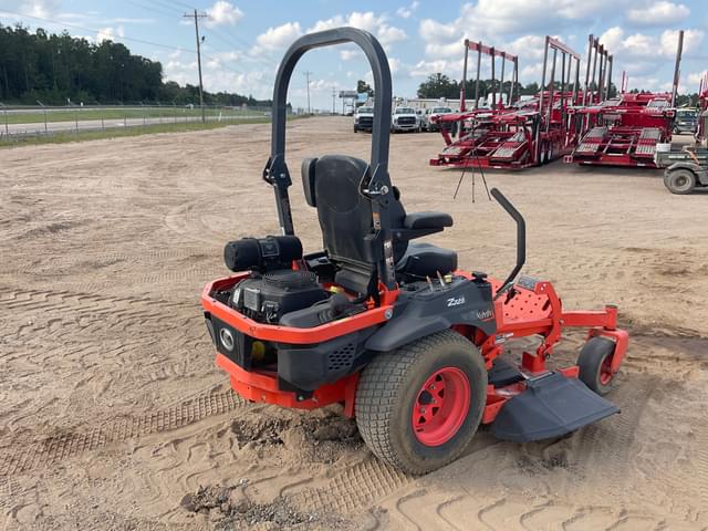 Image of Kubota Z723 equipment image 4