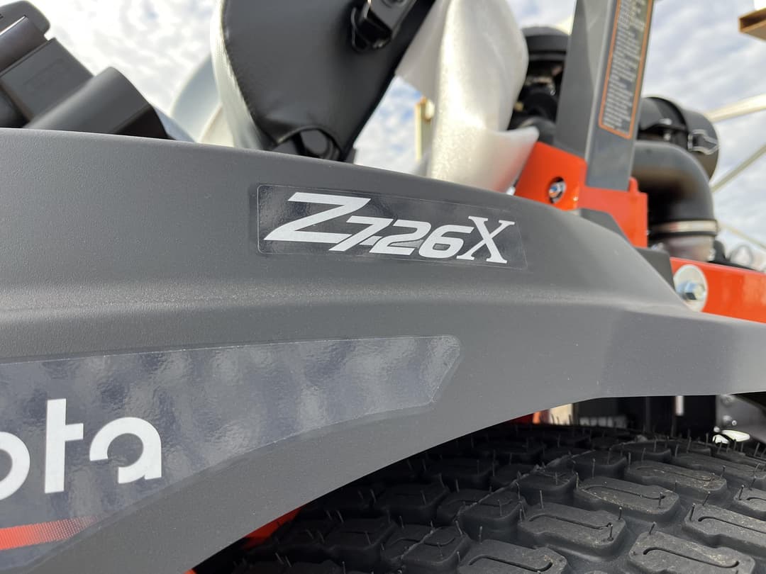 Image of Kubota Z726XKWNC-60 Image 1