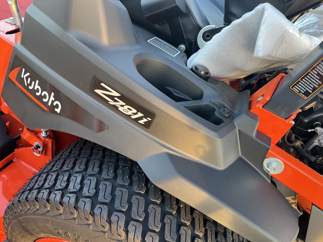 Image of Kubota Z781KWTI-60 Image 1
