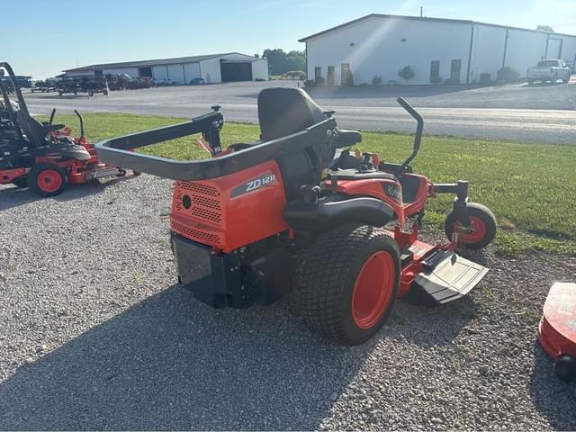 Image of Kubota ZD1211 equipment image 4