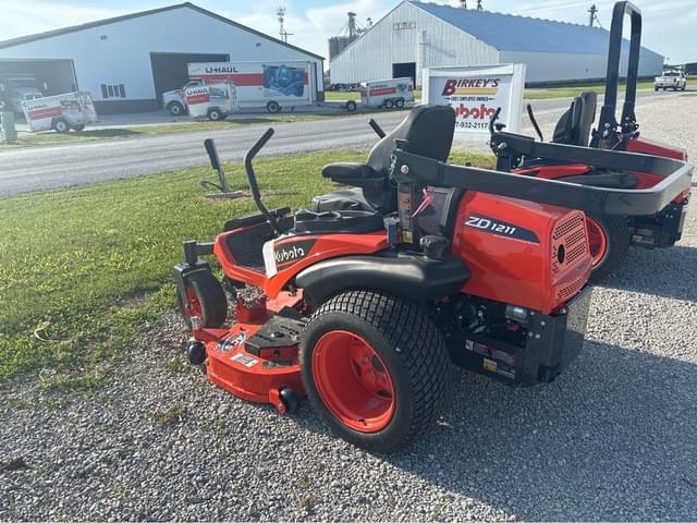 Image of Kubota ZD1211 equipment image 2