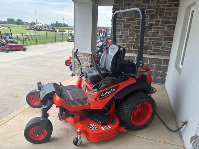 Image of Kubota ZD1211 equipment image 4