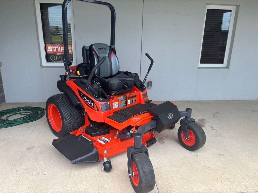 Image of Kubota ZD1211 Primary image