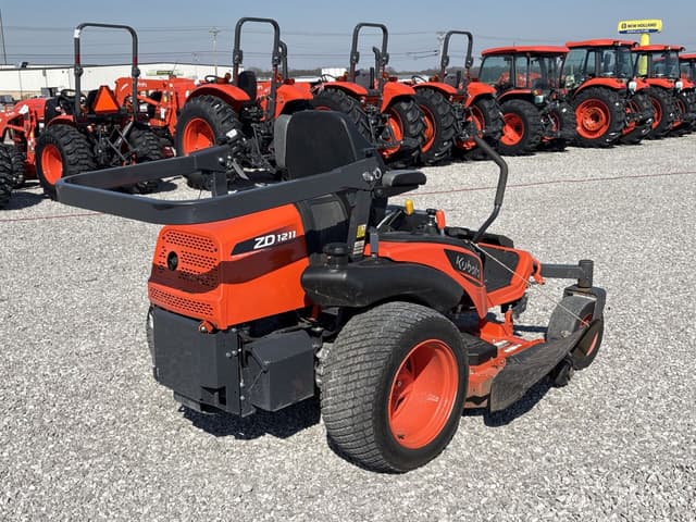 Image of Kubota ZD1211 equipment image 2