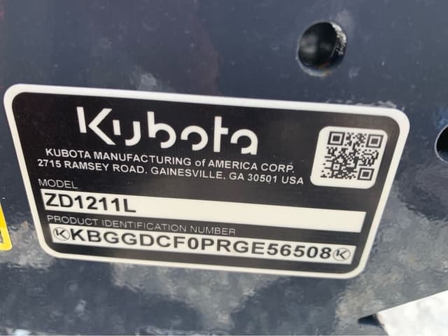 Image of Kubota ZD1211L equipment image 2