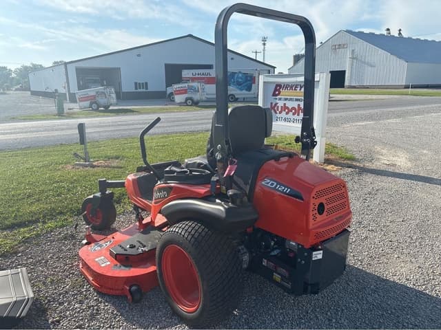 Image of Kubota ZD1211L-3-72 equipment image 2