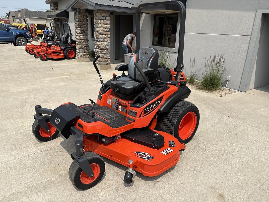 Image of Kubota ZD1211L Primary image