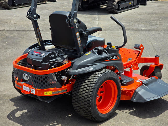 Image of Kubota Z452KWTi-60  equipment image 2
