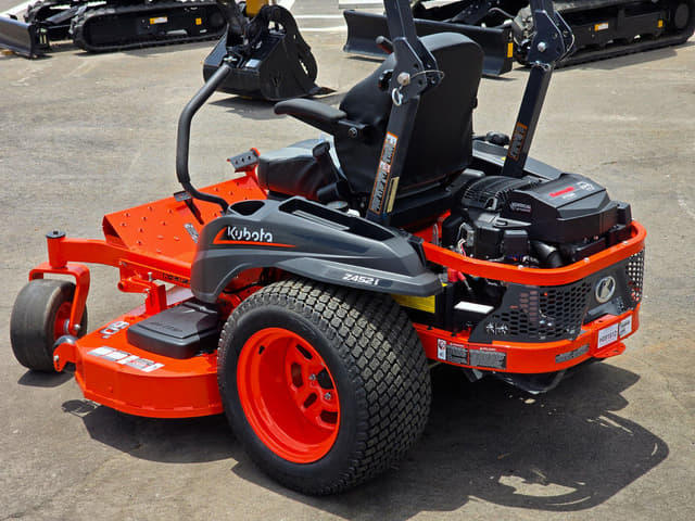 Image of Kubota Z452KWTi-60  equipment image 3