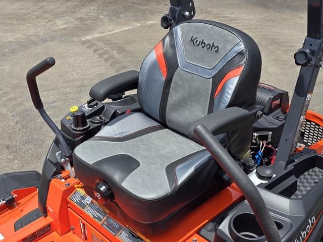 Image of Kubota Z452KWTi-60  equipment image 4