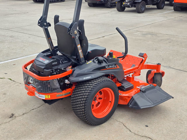 Image of Kubota Z452KWTi-60  equipment image 2