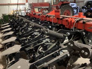 2025 Kuhn Krause Gladiator 1210M-830R Image