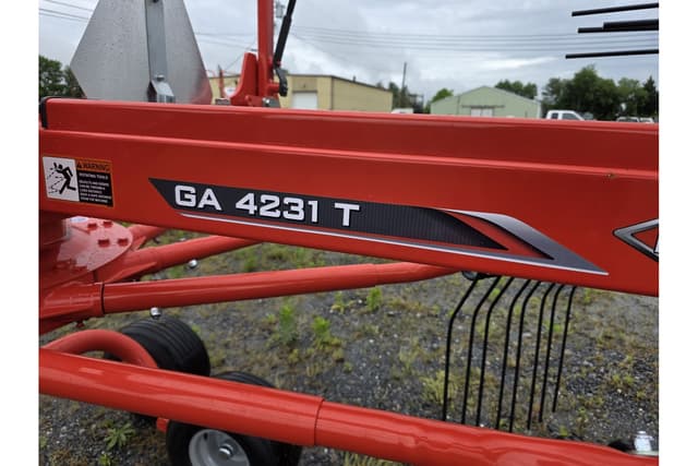 Image of Kuhn GA4231T equipment image 4