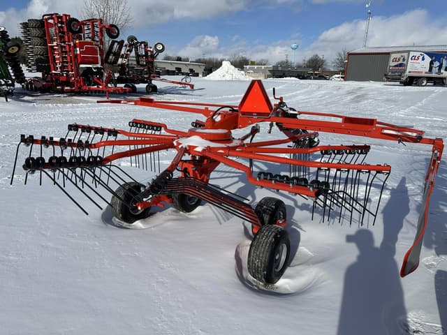 Image of Kuhn GA 4230T equipment image 4