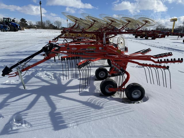 Image of Kuhn GA 4230T equipment image 1