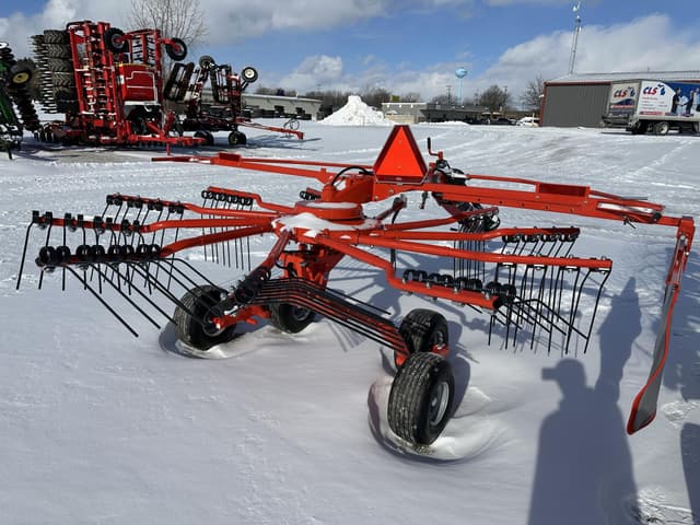 Image of Kuhn GA 4230T equipment image 4