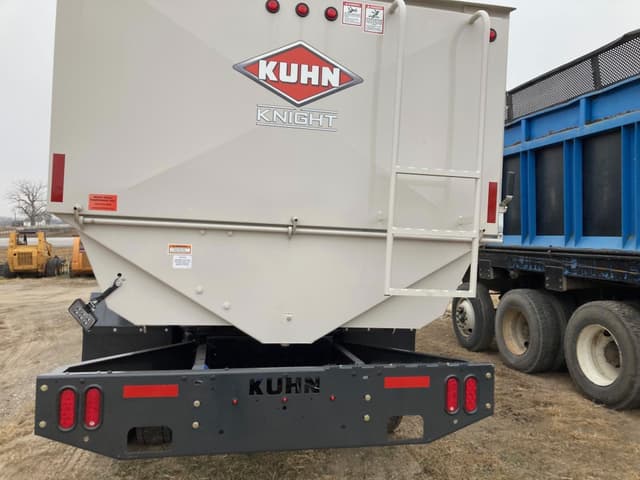 Image of Kuhn Knight RC270 equipment image 2