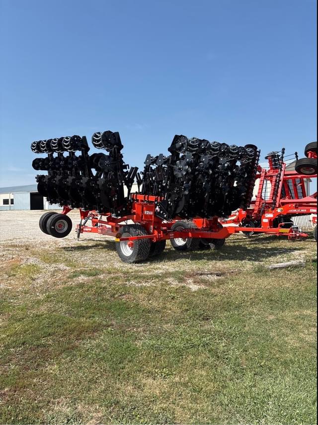 Image of Kuhn Krause Gladiator 1210 equipment image 4