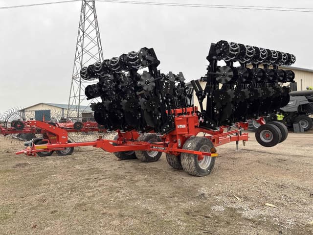 Image of Kuhn Krause Gladiator 1210PS-1230 equipment image 2