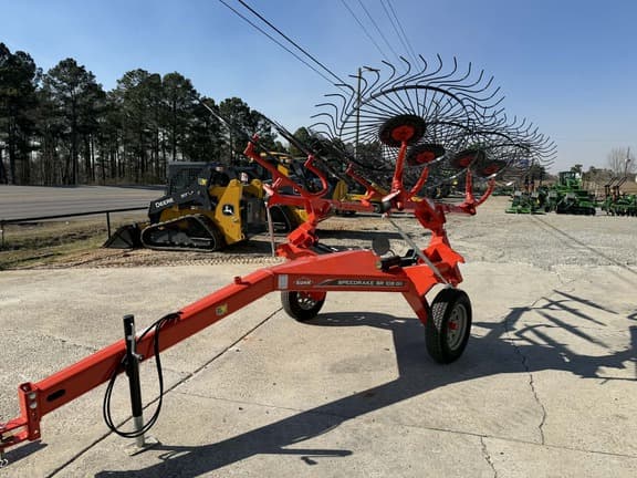 Image of Kuhn SR108 equipment image 2