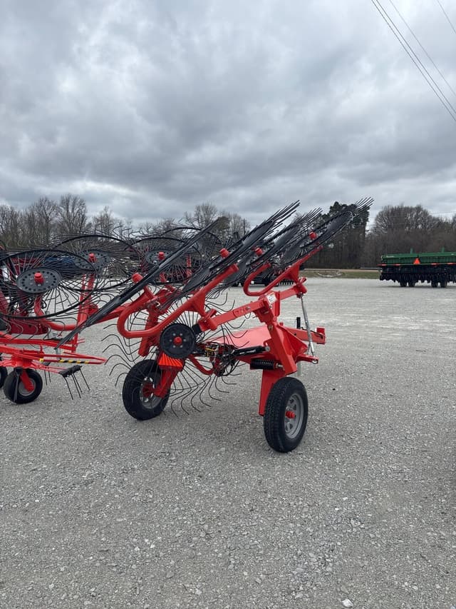 Image of Kuhn SR108 equipment image 2