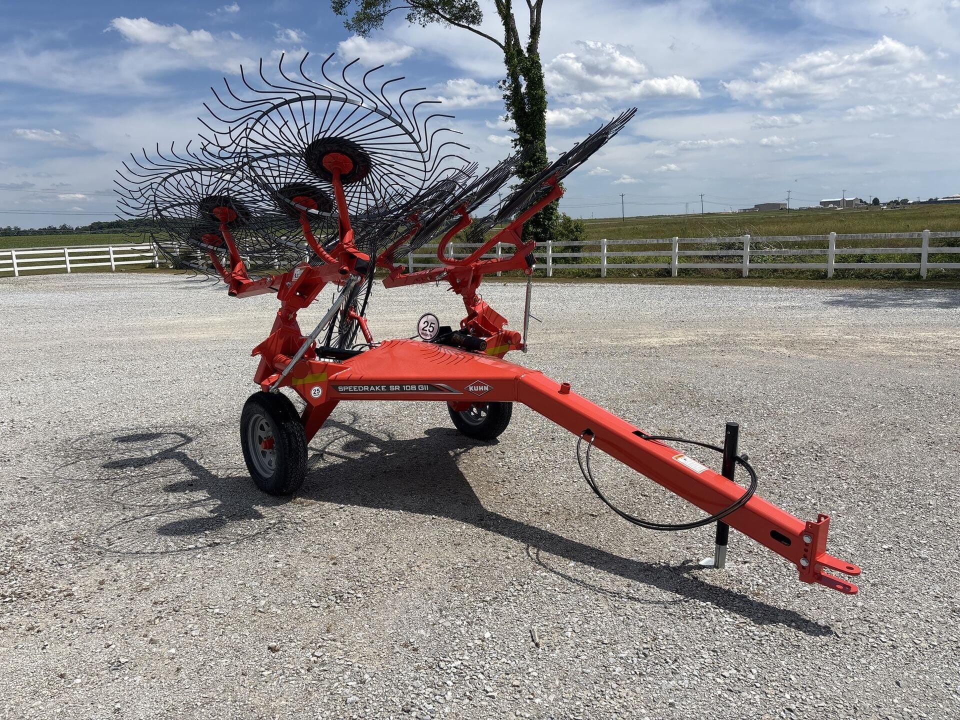 2025 Kuhn SR108 Equipment Image0