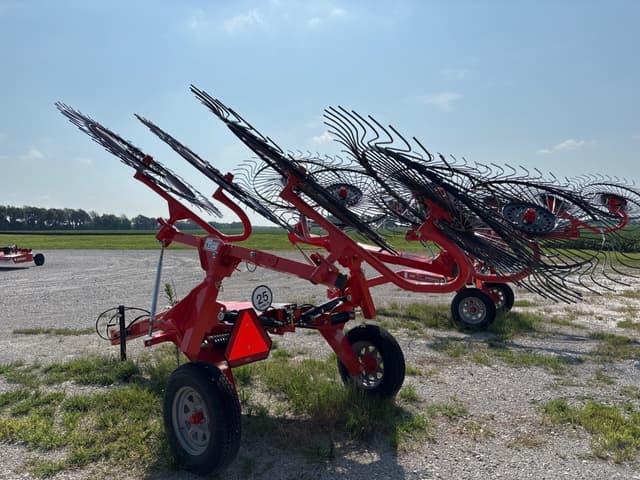 Image of Kuhn SR108GII equipment image 4