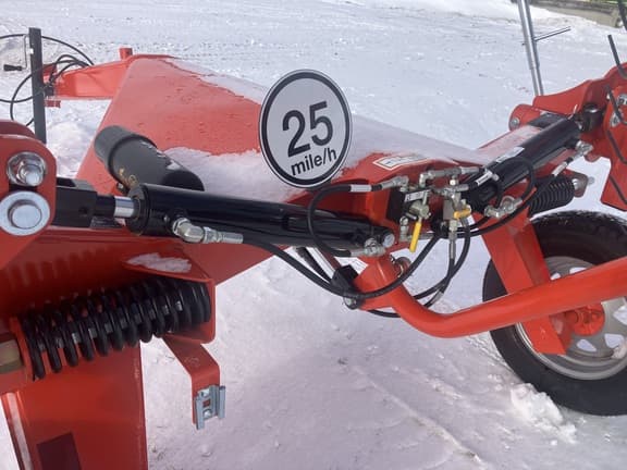 Image of Kuhn SR110GII equipment image 4