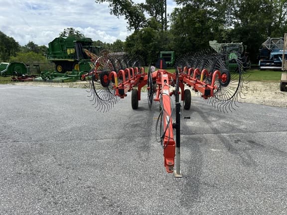 Image of Kuhn SR312 equipment image 2