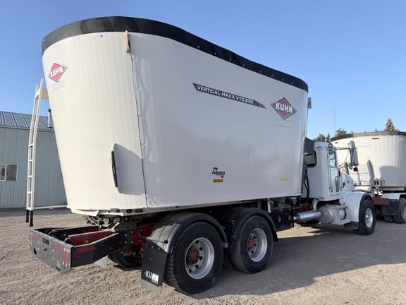 Image of Peterbilt 357 equipment image 4