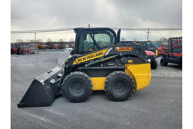 Image of New Holland L320 equipment image 3