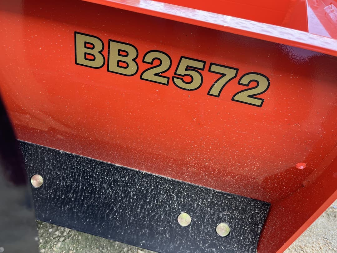 Image of Land Pride BB2572 Image 1