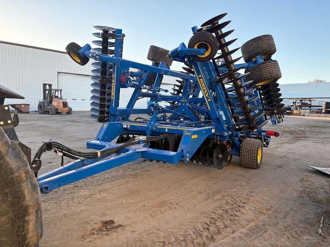 Image of Landoll 7530 Image 0
