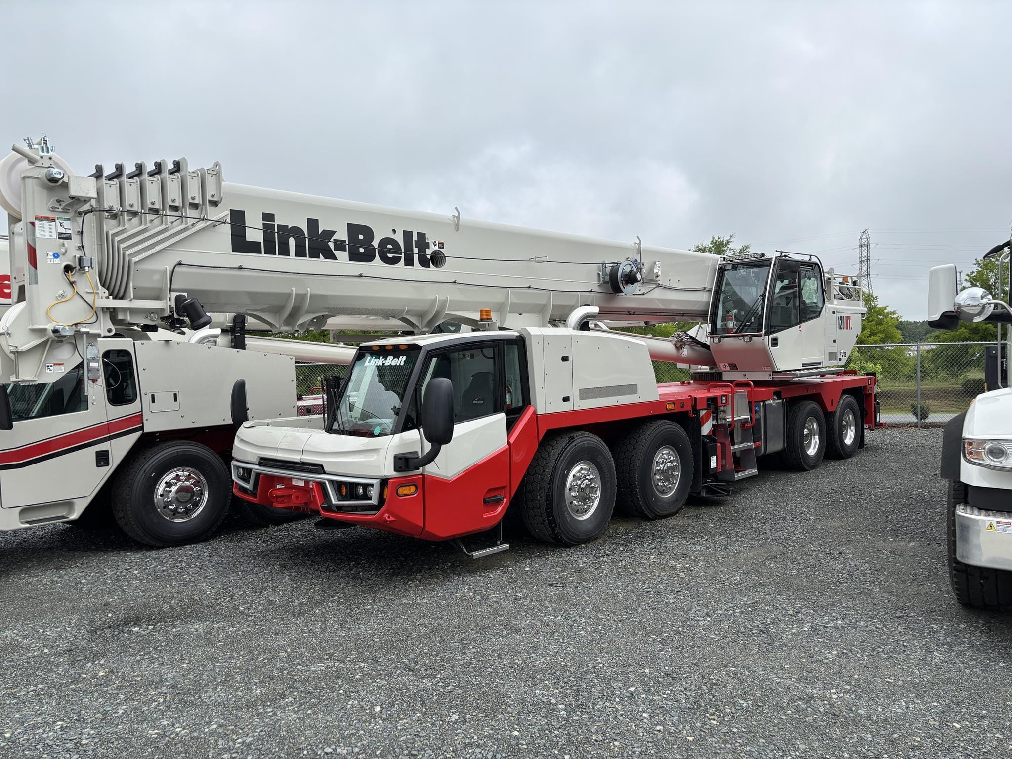 2025 Link-Belt 120HTLB Equipment Image0