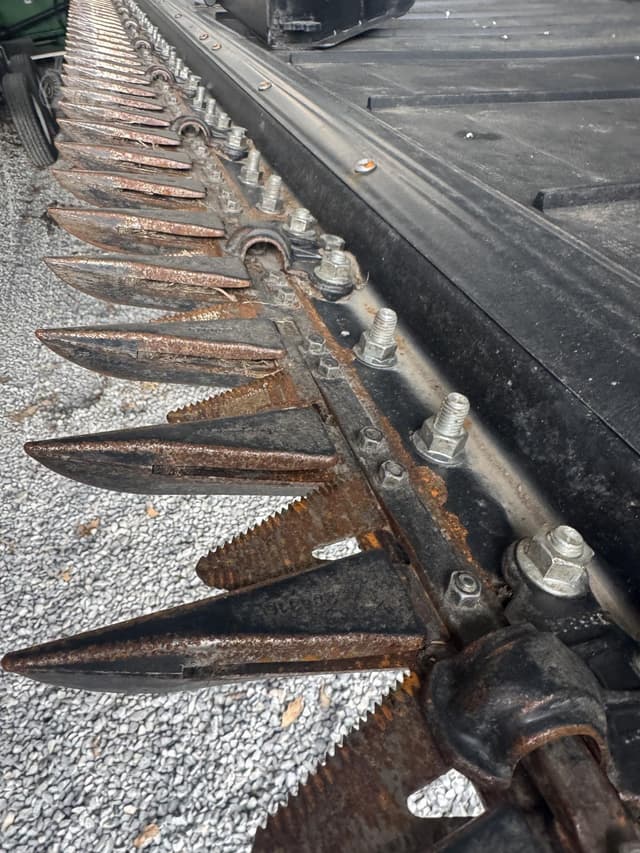 Image of MacDon FD230  equipment image 2