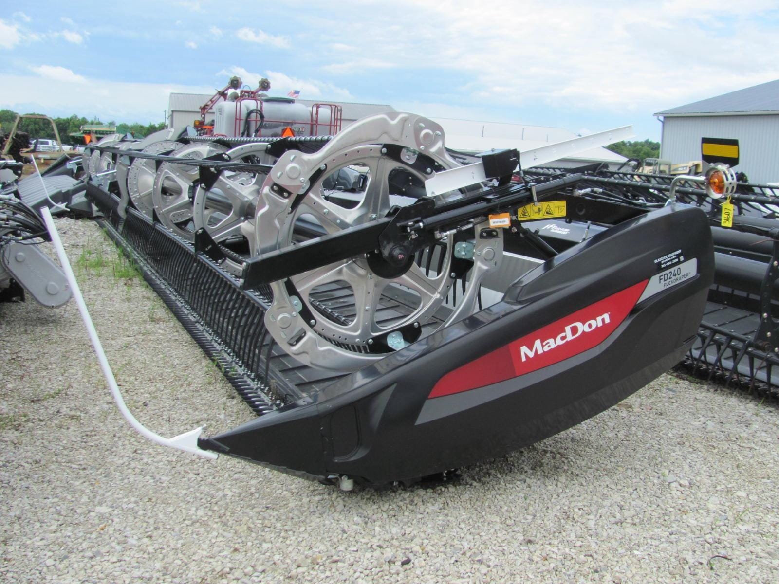Main image MacDon FD240