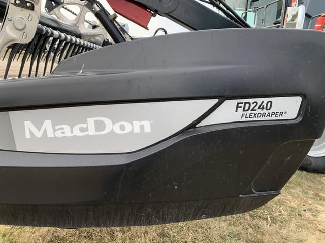 Image of MacDon FD240 equipment image 3