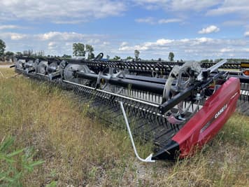 Main image MacDon FD240