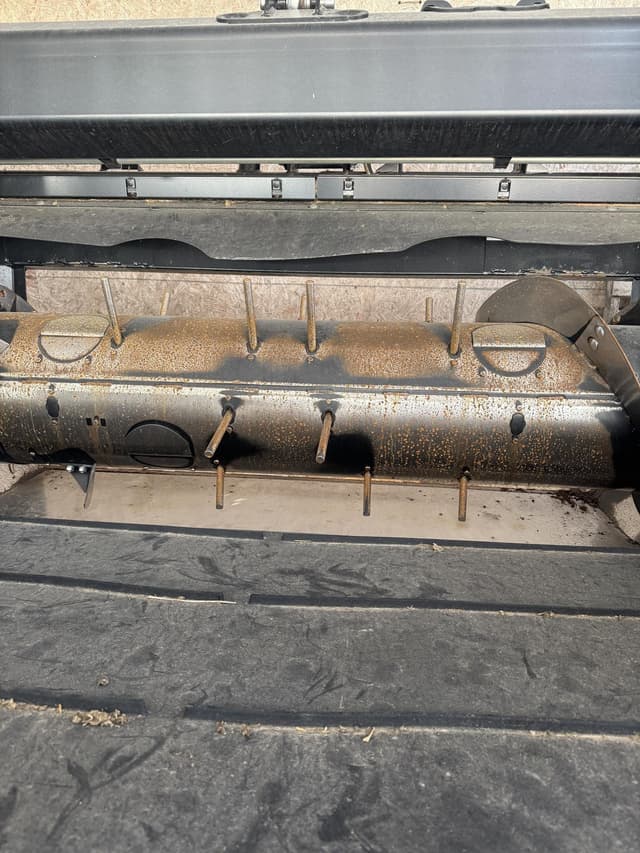Image of MacDon FD240 equipment image 2