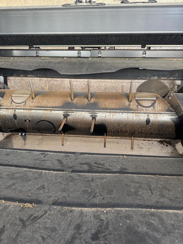 Image of MacDon FD240 equipment image 2