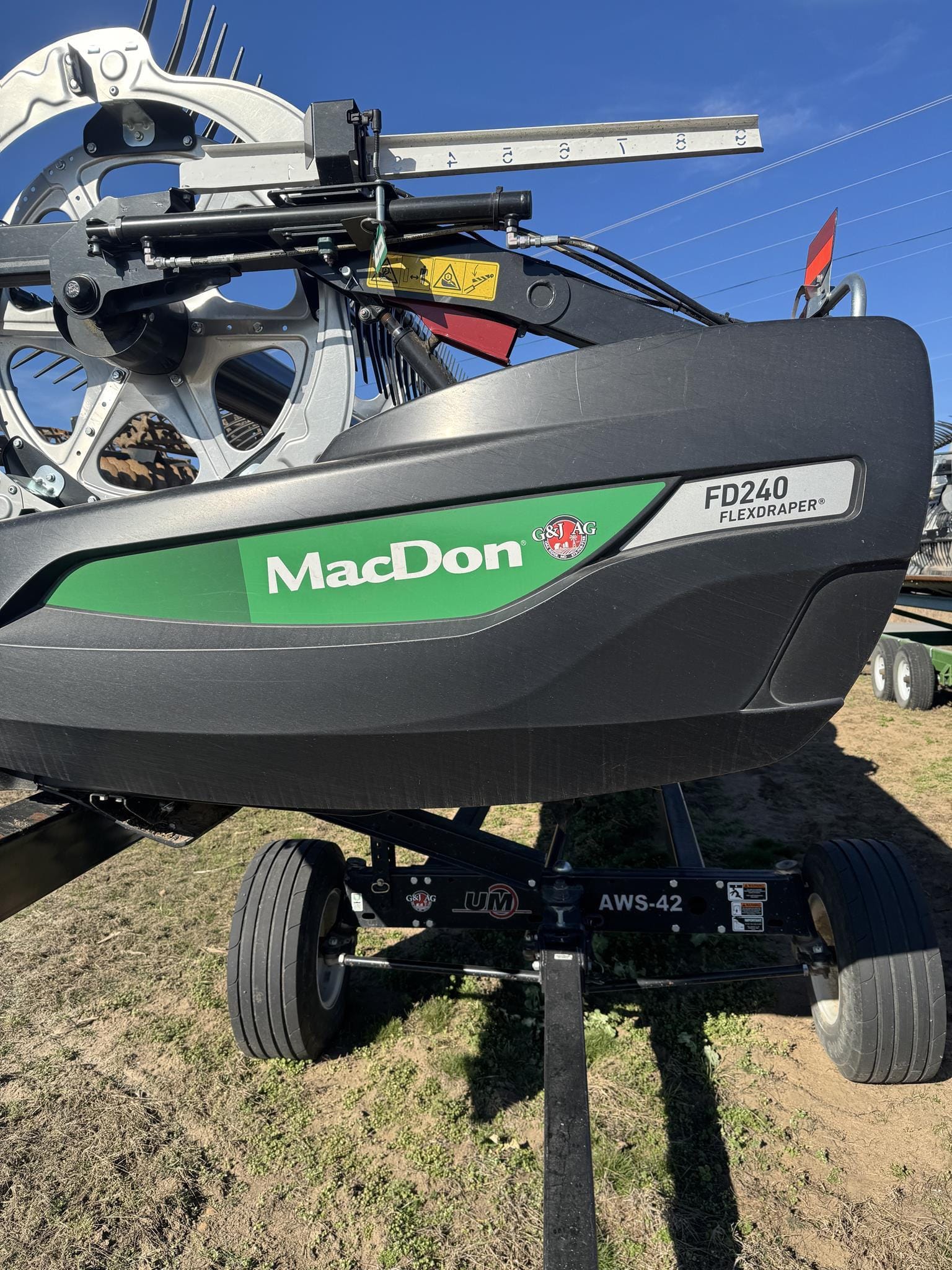 Main image MacDon FD240