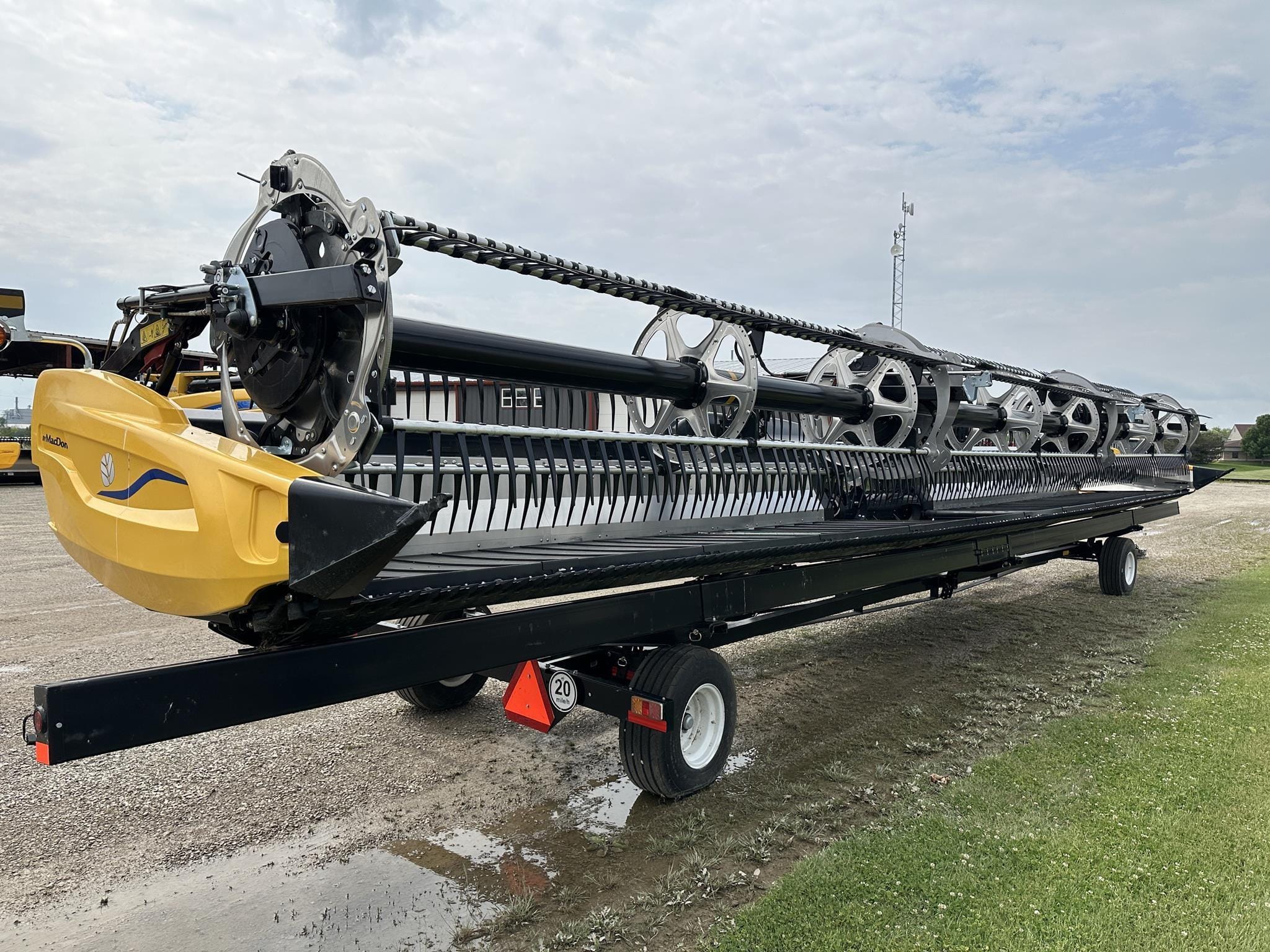 Main image MacDon FD245