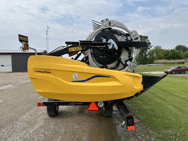 Image of MacDon FD245 equipment image 1