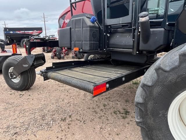 Image of MacDon M2260 equipment image 2