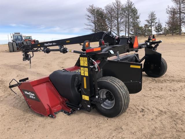 Image of MacDon R116 equipment image 2
