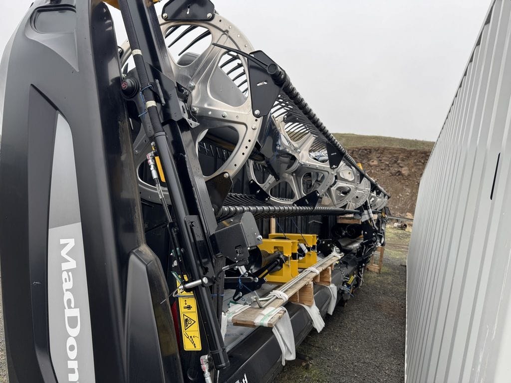 2025 MacDon FD240 Equipment Image0